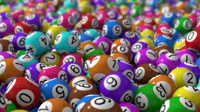 PowerPlay Eleva Prêmio da Powerball para R$ 8 Bilhões em Sorteio Sem Ganhador