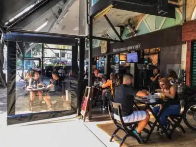 Linx aponta 6&percnt; de crescimento em bares e restaurantes em dezembro de 2025