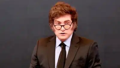 CGT mobiliza em protesto contra reforma trabalhista na Casa Rosada