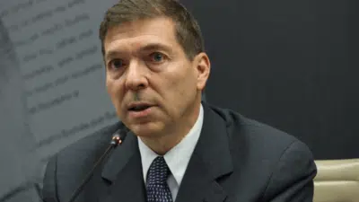 Josué Gomes defende privatização dos Correios e futuro da Fiesp em xeque