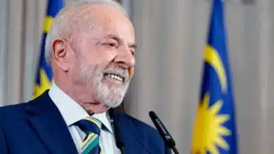 Lula à frente em cenário sem Bolsonaro: pesquisa da Quaest aponta vantagem