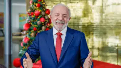 Lula Jr. Discurso de Natal Defende Fim da Escala 6×1 em 2025