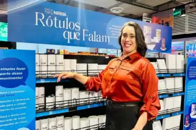 Nestlé lança app inovador com voz para deficientes visuais e IA