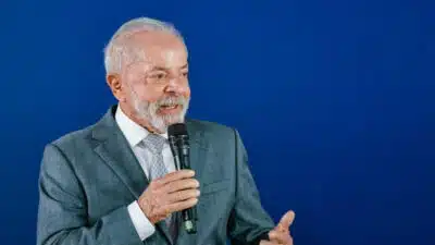 Lula faz apelo por votos para nomeação de Messias ao STF em 2026