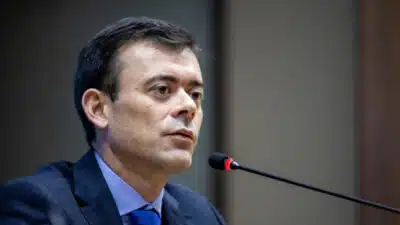 Tesouro Projeta Superávit Primário de R$ 20 Bilhões em Dezembro: Análise Detalhada