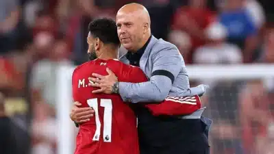 Alisson Becker e Salah discutem após ausência de Salah ao Inter de Milão