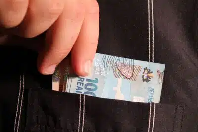 Salário Mínimo 2026 Recua: Governo Reduz Projeção e Aumentam Preocupações