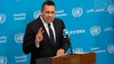 Venezuela acusa EUA de extorsão e pressão econômica; Sanção e apreensão de petroleiro