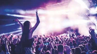 Patrocínio de Eventos: Empresas Respeitam Direitos Autorais e Aumentam Valor de Mercado