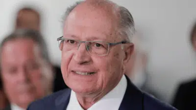 Alckmin revela esquema de sonegacao bilionária exposto pela Operação Carbono Oculto