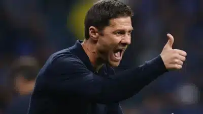 Xabi Alonso analisa pressão do Real Madrid e mira na Champions League contra o City