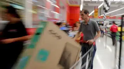 Índice de Confiança do Consumidor Sobe em Dezembro e Atinge Novo Recorde!