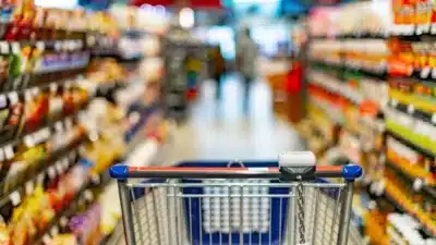 IPCA em dezembro: Inflação desacelera e surpreende com queda nos alimentos