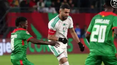 Argélia garante vaga nas oitavas da Copa Africana de Nações com Mahrez!