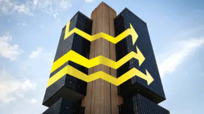 Copom Mantém Selic em 15% com Decisão Unânime e Influência do Governo Lula