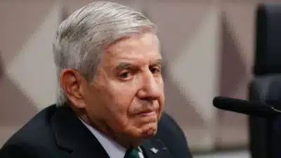 Perícia Médica de Heleno: Polícia Federal avaliará saúde do ex-ministro em 2025