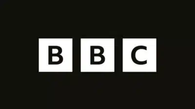 BBC: Governo britânico revisa financiamento em meio a desafios legais e operacionais