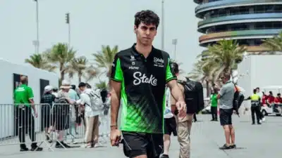 Gabriel Bortoleto Brilha na Fórmula 1: Desempenho Promissor e Comparativo com Ícones Brasileiros