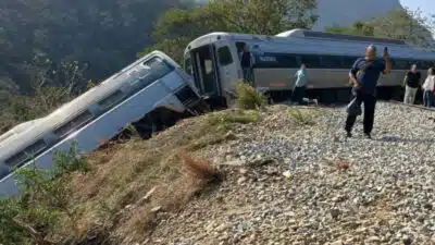 Descarrilamento de Trem em Oaxaca: Fatalidades e Feridos no México