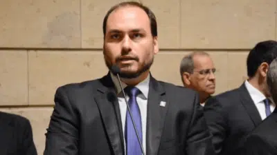 Ex-Vereador do PL-RJ Desafia Lideranças em Busca do Senado de Santa Catarina