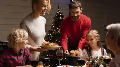 Lula, Bolsonaro e a Família: Pesquisa Aponta Prioridade no Natal Apesar de Divergências