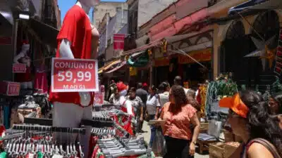 Compras de Natal na Saara: Consumo e Preços em 2025 no Rio de Janeiro