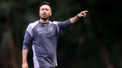 Botafogo se despede de Ancelotti: técnico não renova contrato para 2026