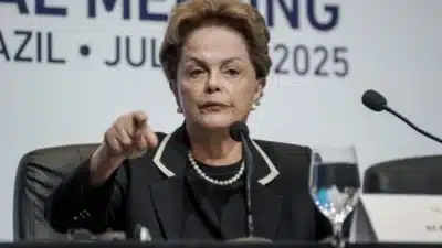 Tribunal dá R$ 400 Mil a Dilma Rousseff por Danos Morais e Anistia