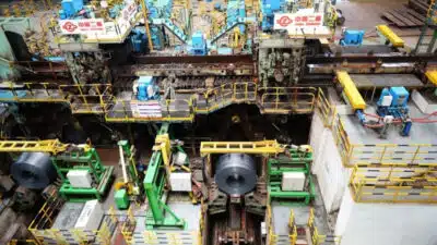 China registra superávit comercial histórico de US$ 1 trilhão em 2025