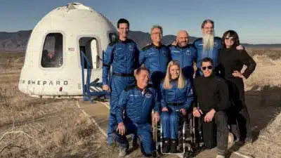 Engenheira em Cadeira de Rodas Quebra Barreiras e Alcança Linha de Kármán em Missão Histórica