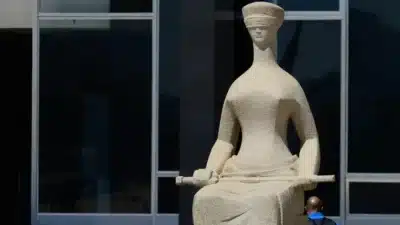 Ministro Kassio Nunes Adia Prazo para Aprovação de Dividendos e Lucros