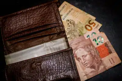 Salário Mínimo 2026: Aumento para R$ 1.621 Confirmado pelo Governo