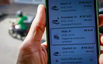 Câmara Municipal de [Nome da Cidade] aprova lei para motocicletas e segurança no trânsito