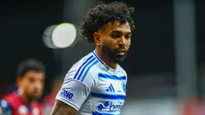 Santos e Gabigol: Negociação Complexa pelo Futuro do Atacante no Cruzeiro