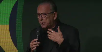 Galvão Bueno internado no Natal: narrador enfrenta quadro de pneumonia em Londrina