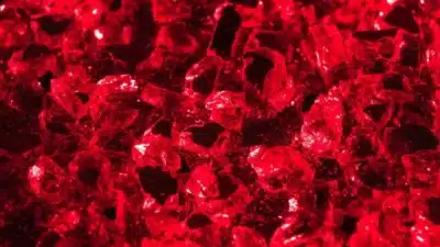 Granada Vermelha: Cristal de Energia e Vitalidade para 2026, diz Taróloga