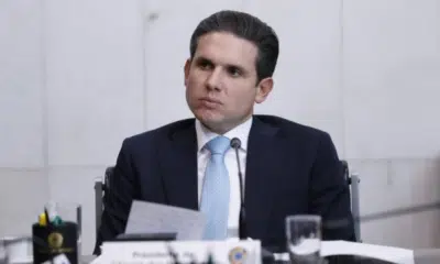 Hugo Motta decide: Câmara analisa cassação de Bolsonaro, Ramagem e outros MPs!