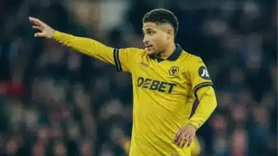 Wolverhampton iguala recorde de jogos sem vitória e corre risco de rebaixamento!