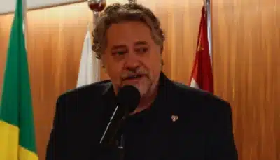 Julio Casares investigado por escândalo de camarotes no São Paulo FC