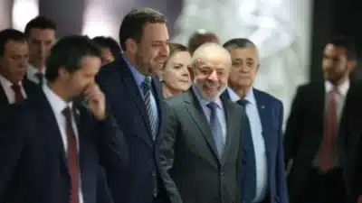 Ministros do PT criticam PL da Dosimetria e tumulto na Câmara com Bolsonaro