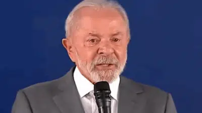 Lula compara polarização política a rivalidades esportivas em reunião ministerial