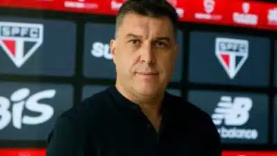 Superintendente Carlomagno nega irregularidades e pede esclarecimentos no caso do camarote 3A