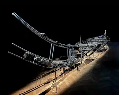 Descobertas Históricas Revelam Mistérios de Séculos: Múmia, Navio e DNA!