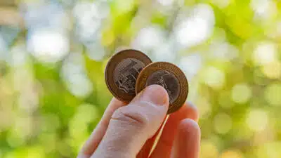 Lula define novo salário mínimo para 2026: R$ 1.621 e seus impactos