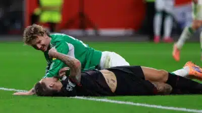 Grimaldo marca gol decisivo e Leverkusen empata com Newcastle na Champions League