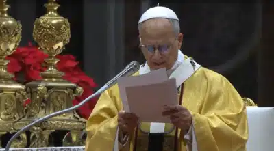 Papa Leão XIV Clama por Solidariedade e Rejeita Guerra no Natal em Roma