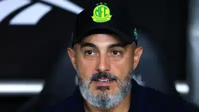 Rafael Guanaes é eleito melhor técnico do Prêmio Brasileirão 2025!