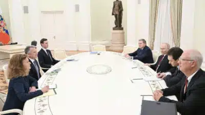 Trump, Putin e republicanos não chegam a acordo sobre paz com a Ucrânia em Moscou