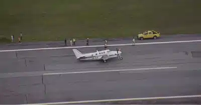 Acidente com Beechcraft na Pampulha: Aeronave arrasta asa em BH