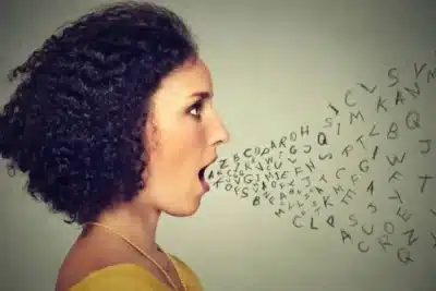 IA Revoluciona Oratória: Como a Inteligência Artificial Aprimora a Comunicação Empresarial